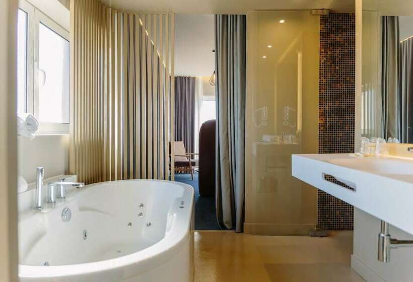 Люкс, Axis Ofir Beach Resort