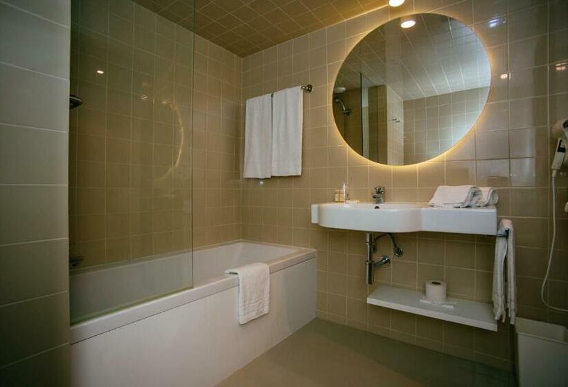 Family Suite, Axis Vermar Conference & Beach