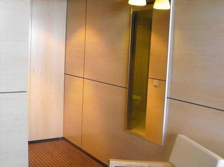 סוויטה משפחתית, Axis Vermar Conference & Beach