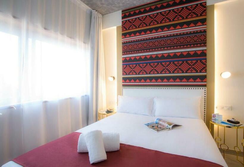 اتاق استاندارد یک نفره, Casual Inca Porto