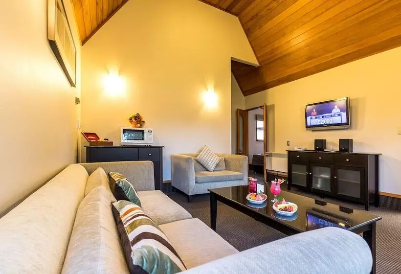 ویلا دلوکس 2 خوابه, Distinction Te Anau Hotel & Villas
