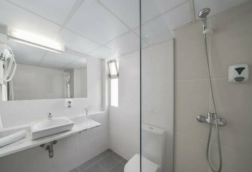 标准间, Dorisol Estrelicia