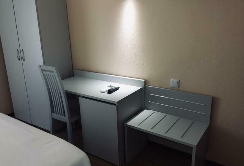 اتاق استاندارد, Excelsior