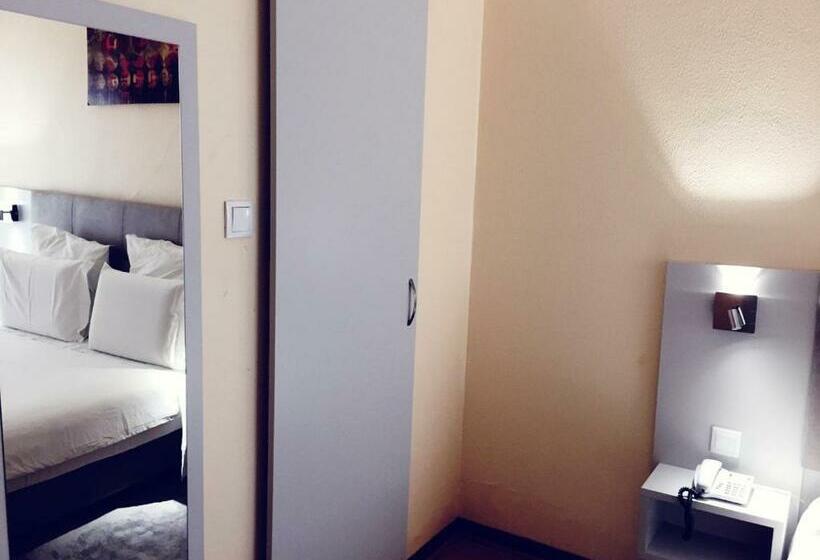 اتاق استاندارد, Excelsior