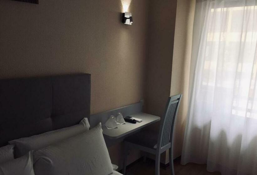 اتاق استاندارد, Excelsior