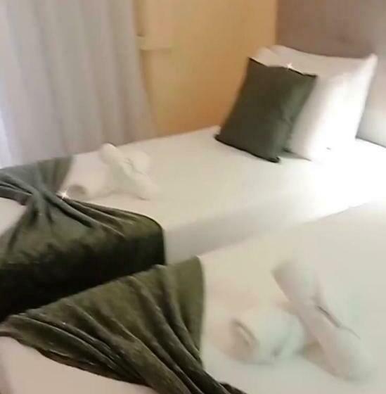 اتاق استاندارد, Excelsior