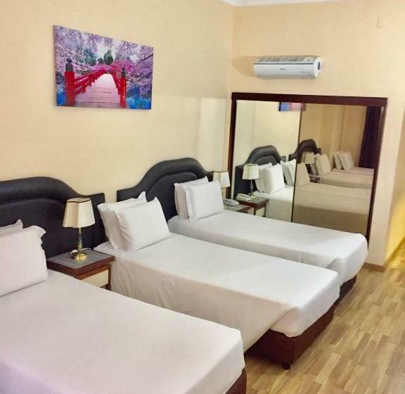 اتاق استاندارد سه نفره, Excelsior