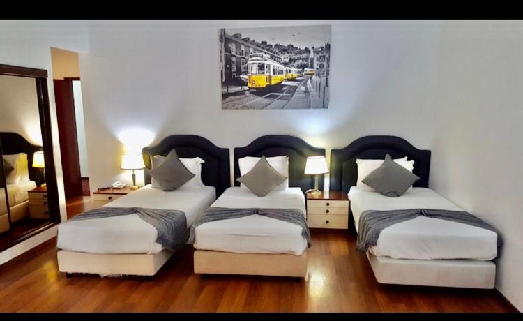 اتاق استاندارد سه نفره, Excelsior