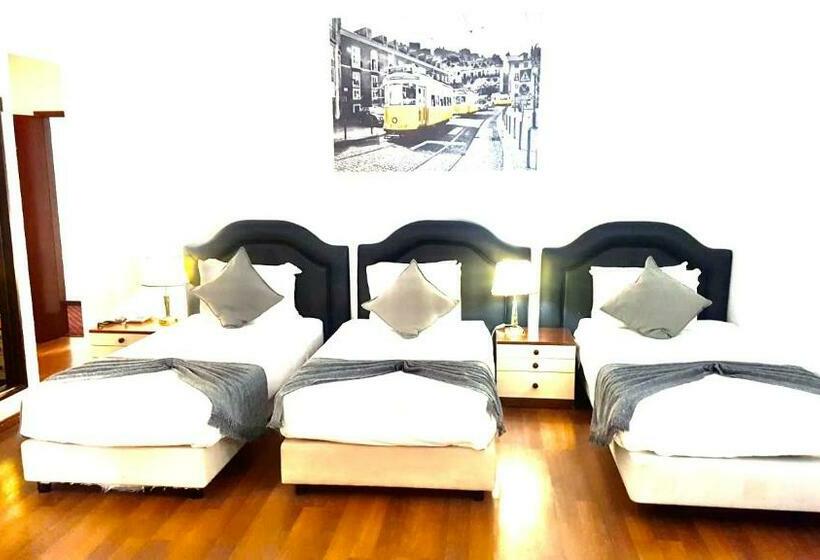 اتاق استاندارد سه نفره, Excelsior