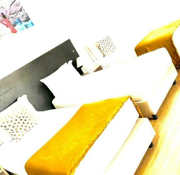 اتاق استاندارد سه نفره, Excelsior