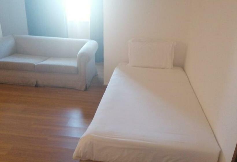 اتاق استاندارد چهار تخته, Excelsior