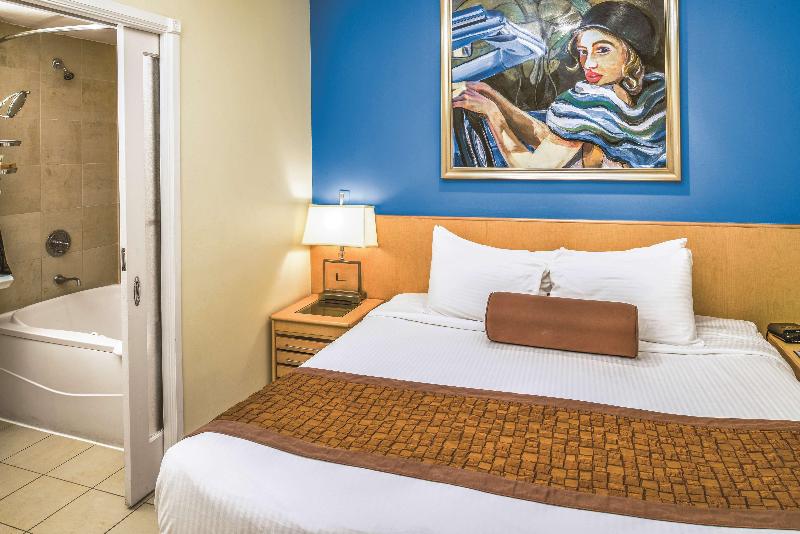 اتاق استاندارد چهار تخته, Excelsior