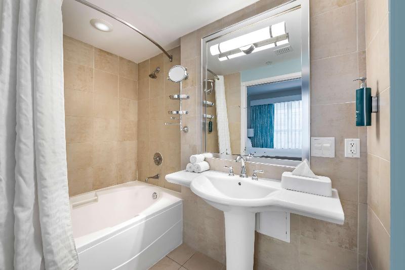 اتاق استاندارد چهار تخته, Excelsior