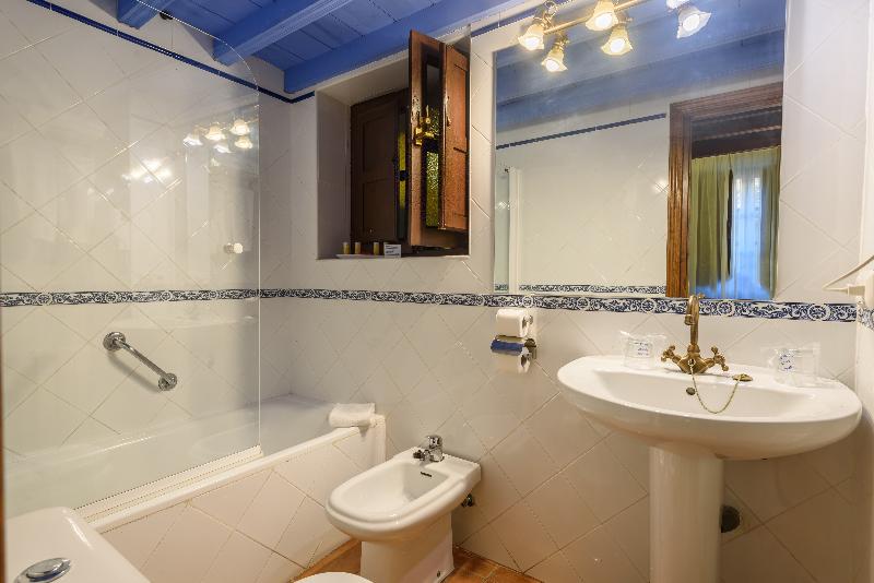 اتاق استاندارد, Excelsior