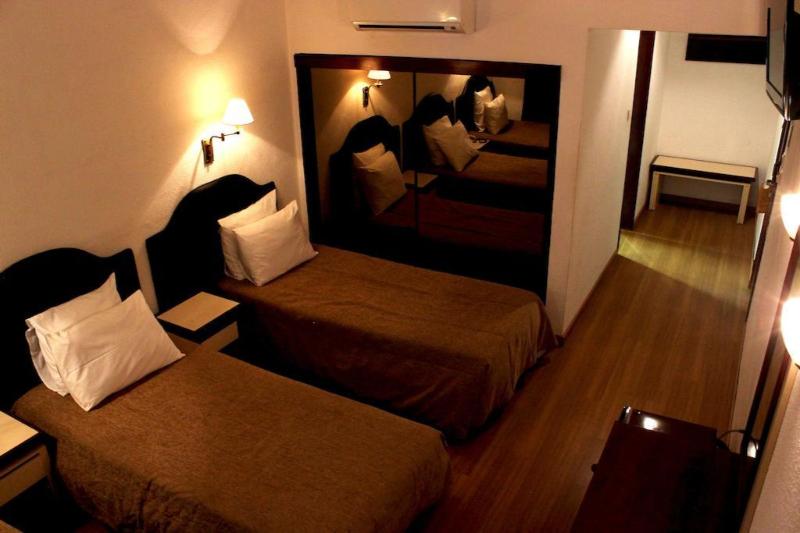 اتاق استاندارد, Excelsior