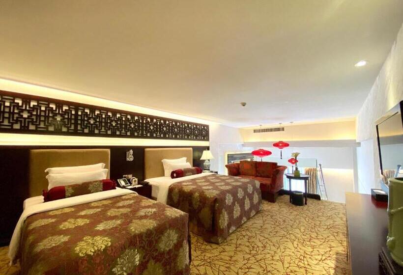 سوییت دوبلکس, Metropole