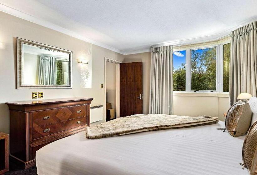 Апартаменты 1 Спальня с Террасой, Elms Christchurch, Ascend Hotel Collection