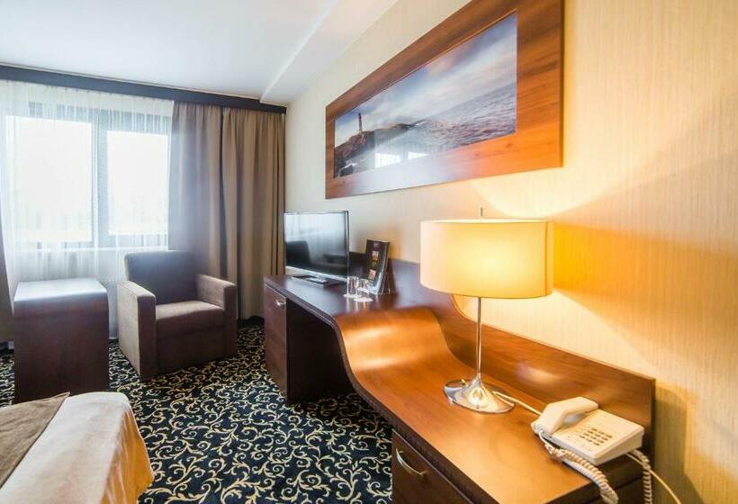 Номер Стандарт, Solny