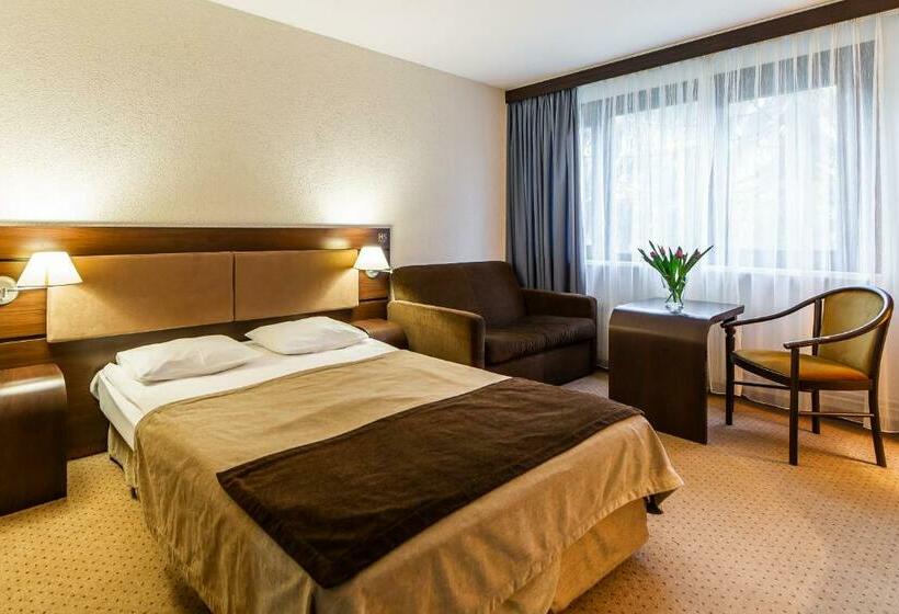 Номер Стандарт, Solny