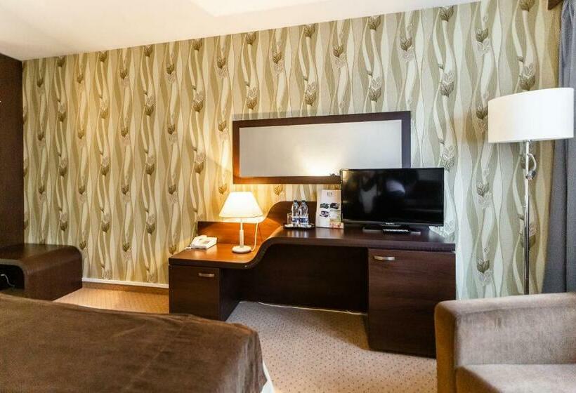 Номер Стандарт, Solny