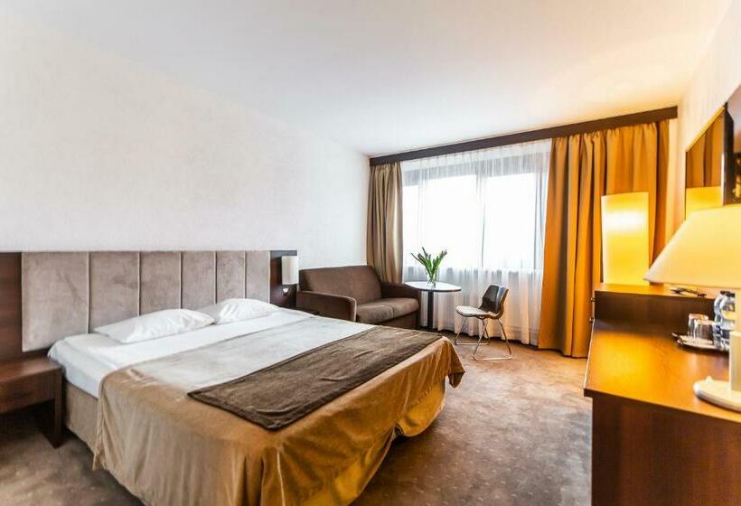 Номер Стандарт, Solny