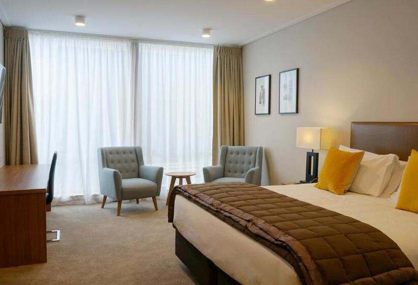 带大床的高级房间, The Victoria Hotel Dunedin