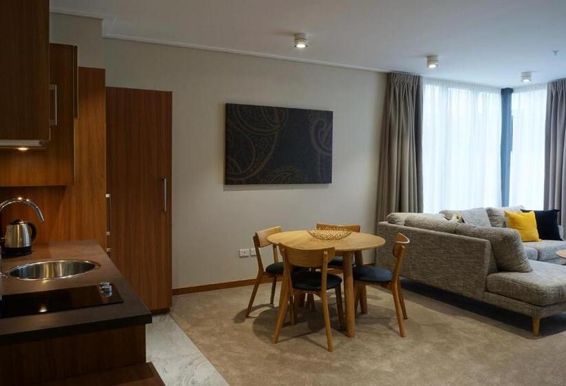 带双人大床的行政管理套房, The Victoria Hotel Dunedin