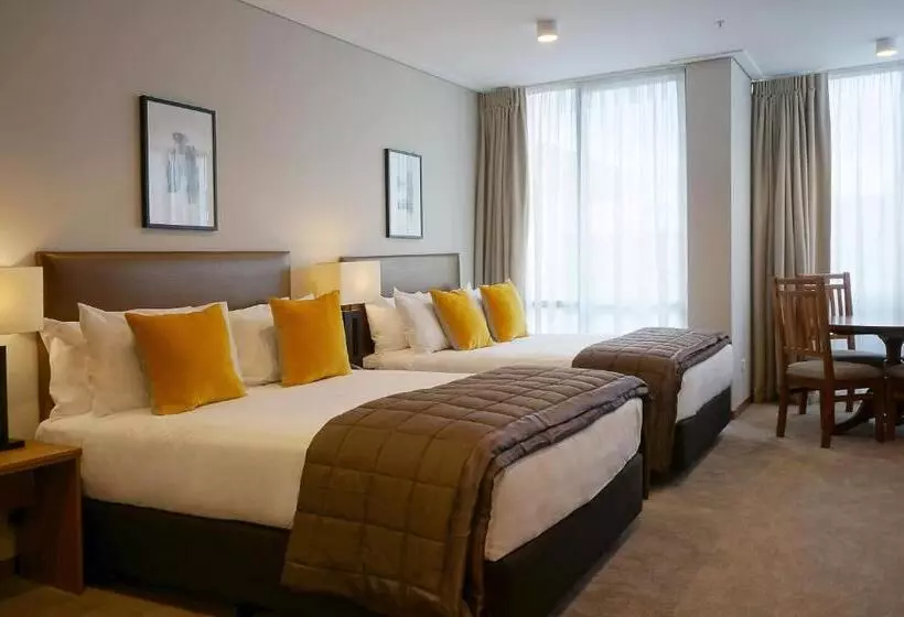 Superior-studio, The Victoria Hotel Dunedin