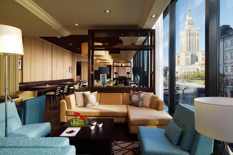 エクゼクティブルーム, Warsaw Presidential