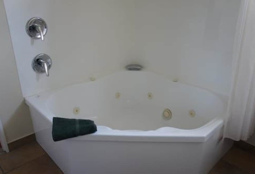 סטודיו אקזקיוטיב, Bk S Egmont Motor Lodge