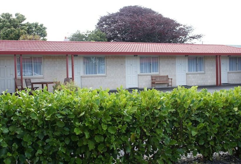 Студия Стандарт, Bk S Egmont Motor Lodge