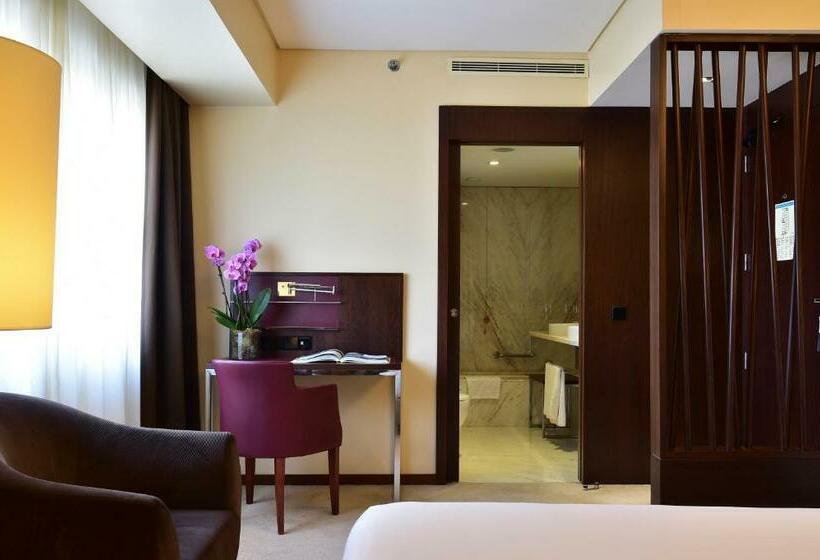 سوییت اجرایی, Porto Palácio Hotel By The Editory