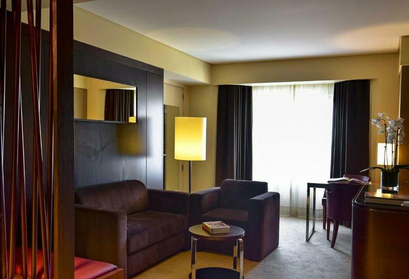 سوییت اجرایی, Porto Palácio Hotel By The Editory