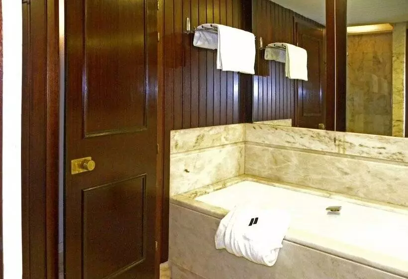 سوییت جونیور با چشم‌انداز دریا, Pestana Bahia Praia Nature & Beach Resort
