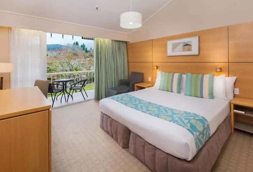 キングサイズベッドのスタンダードルーム, Wairakei Resort Taupo