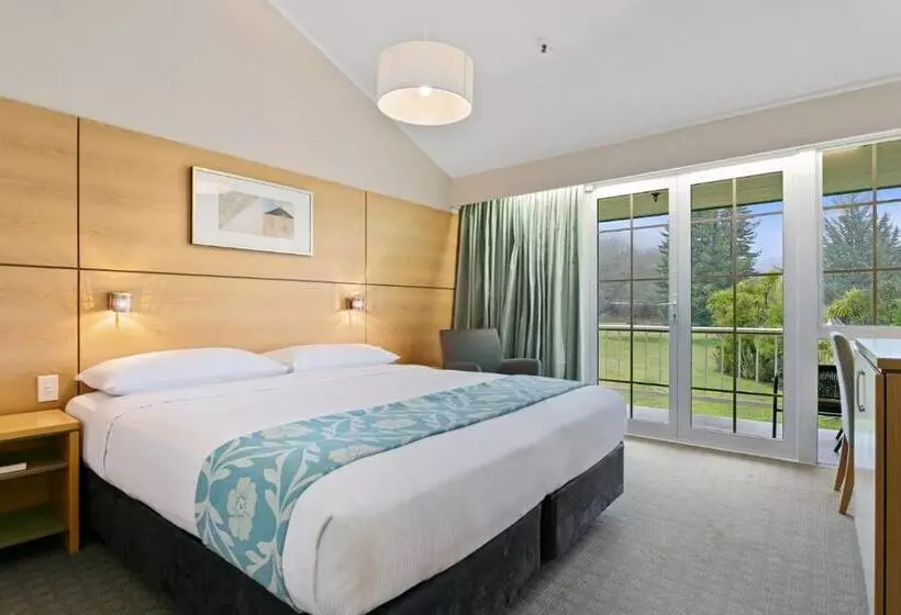 キングサイズベッドのスタンダードルーム, Wairakei Resort Taupo