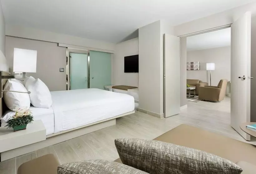 سوئیت با بالکن, Ac Hotel By Marriott San Juan Condado