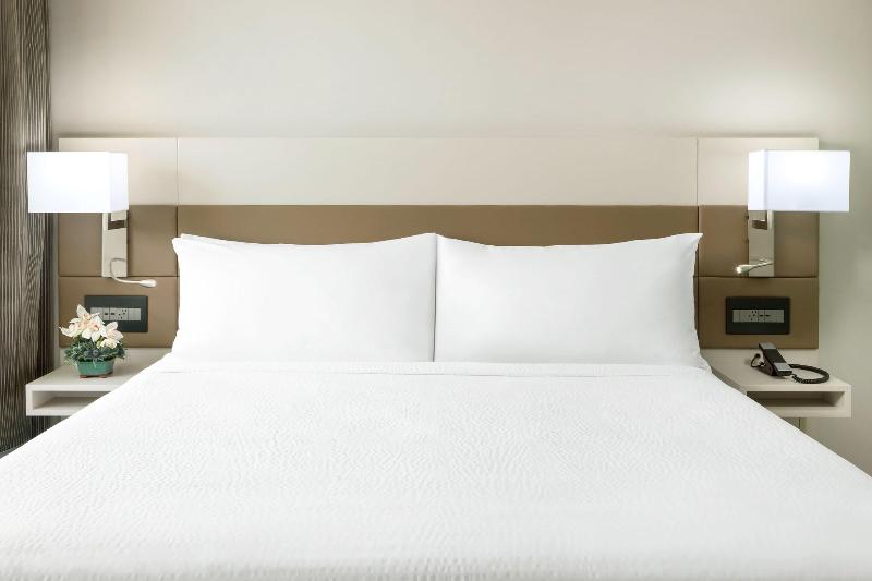 سوئیت با تخت بزرگ, Ac Hotel By Marriott San Juan Condado