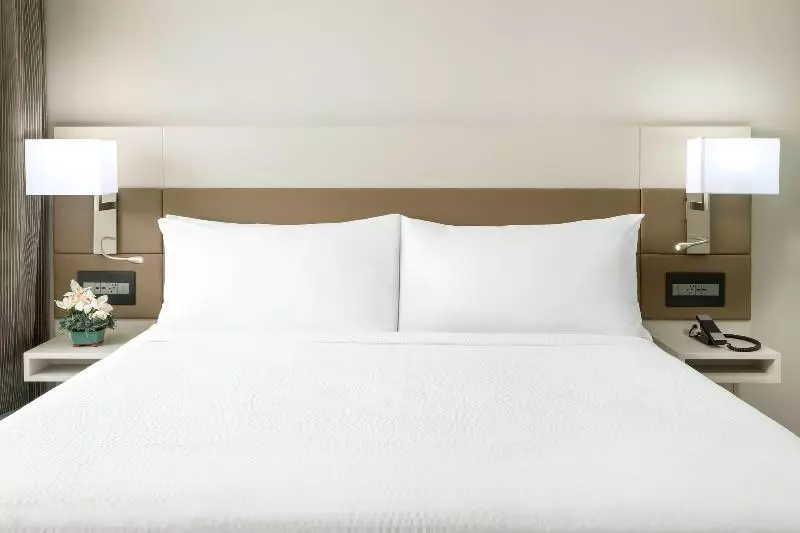 اتاق اجرایی با تخت بزرگ, Ac Hotel By Marriott San Juan Condado
