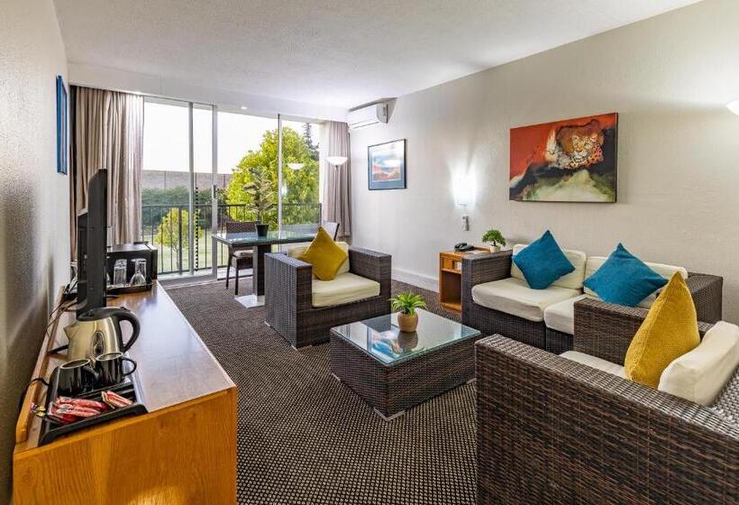 جناح, African Sky Harrismith Inn