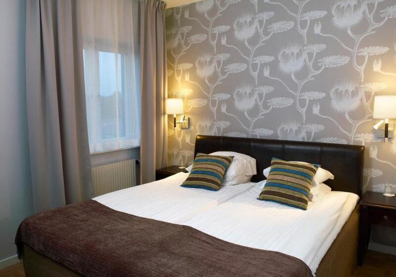 חדר סטנדרט עם מיטת קינג, Vimmerby Stadshotell, Worldhotels Crafted