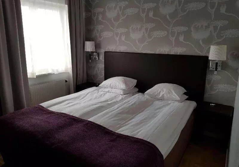 キングサイズベッドのスタンダードルーム, Vimmerby Stadshotell, Worldhotels Crafted