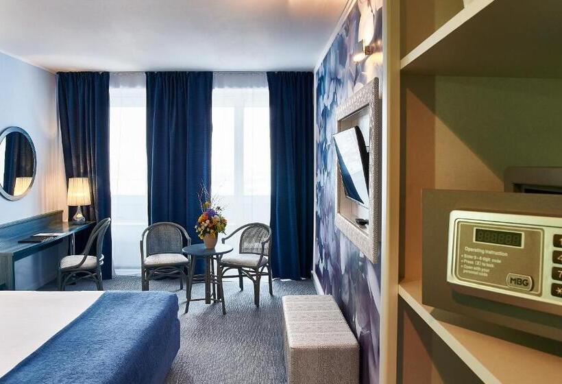 スタンダードルーム, Continental Forum Arad