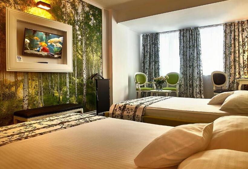 デラックスファミリールーム, Continental Forum Arad