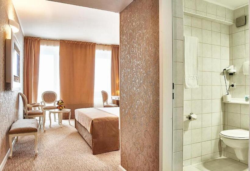 スイート（家族用）, Continental Forum Arad