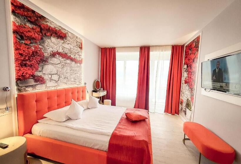 デラックスルーム, Continental Forum Arad