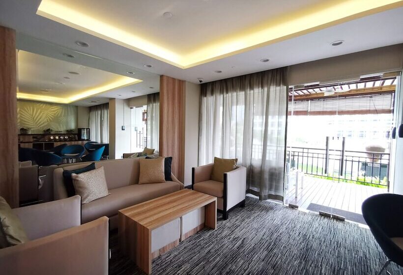 اتاق کلاب, Copthorne King S Hotel Singapore