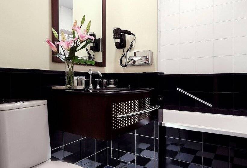 اتاق کلاب, Copthorne King S Hotel Singapore