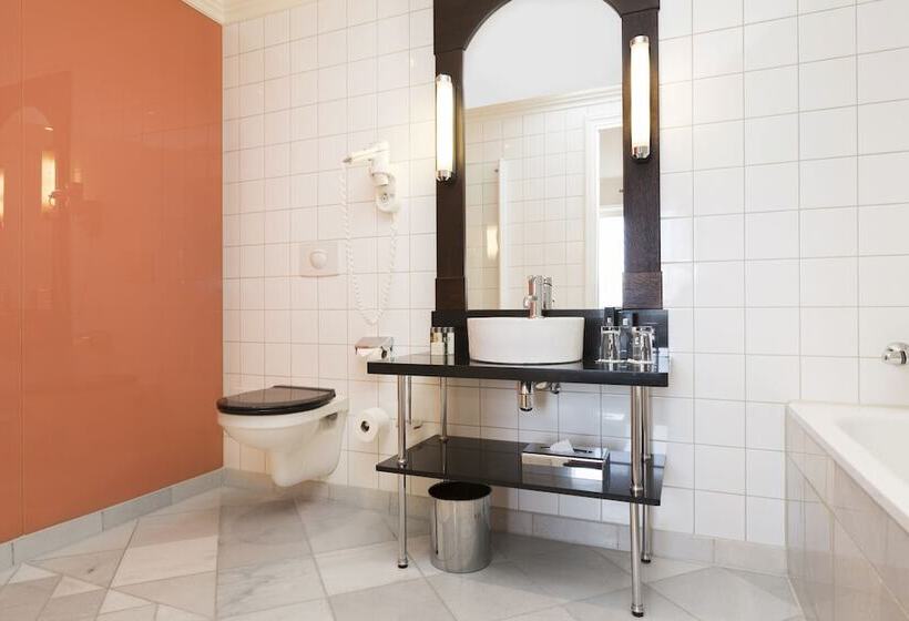 סוויטת ג'וניור, Elite Park Avenue