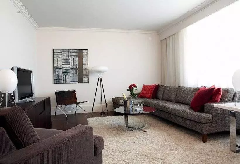 سوییت, Elite Park Avenue